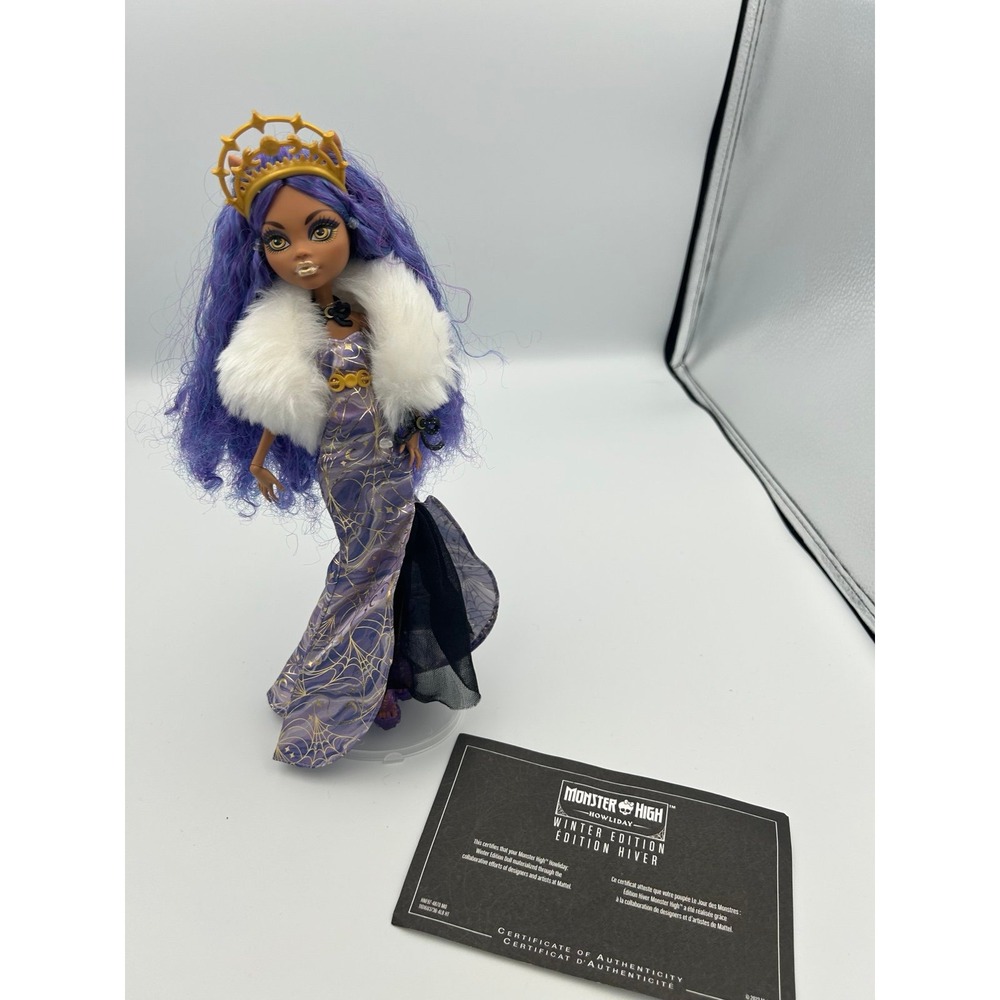 Monster High Howliday Winter Edition Clawdeen Wolf fashion doll